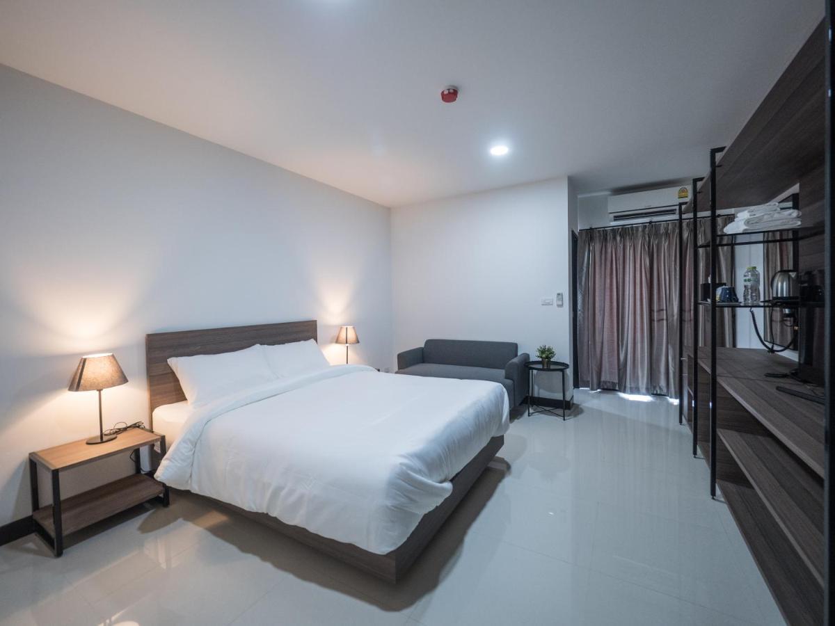 Tassana Place Chonburi Exterior foto